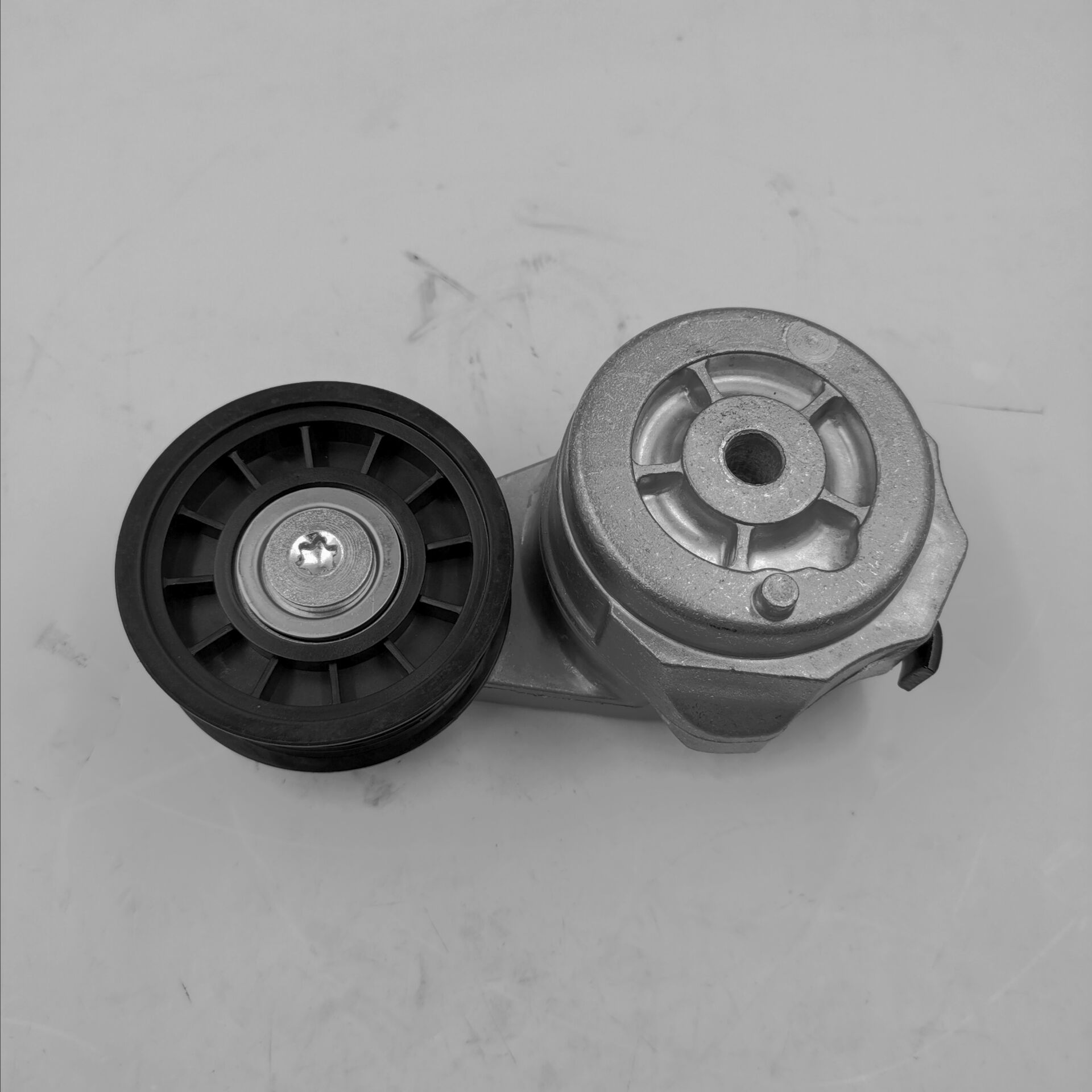 BELT TENSIONER 20461113 FIT FOR Volvo Truck AC Tensioner