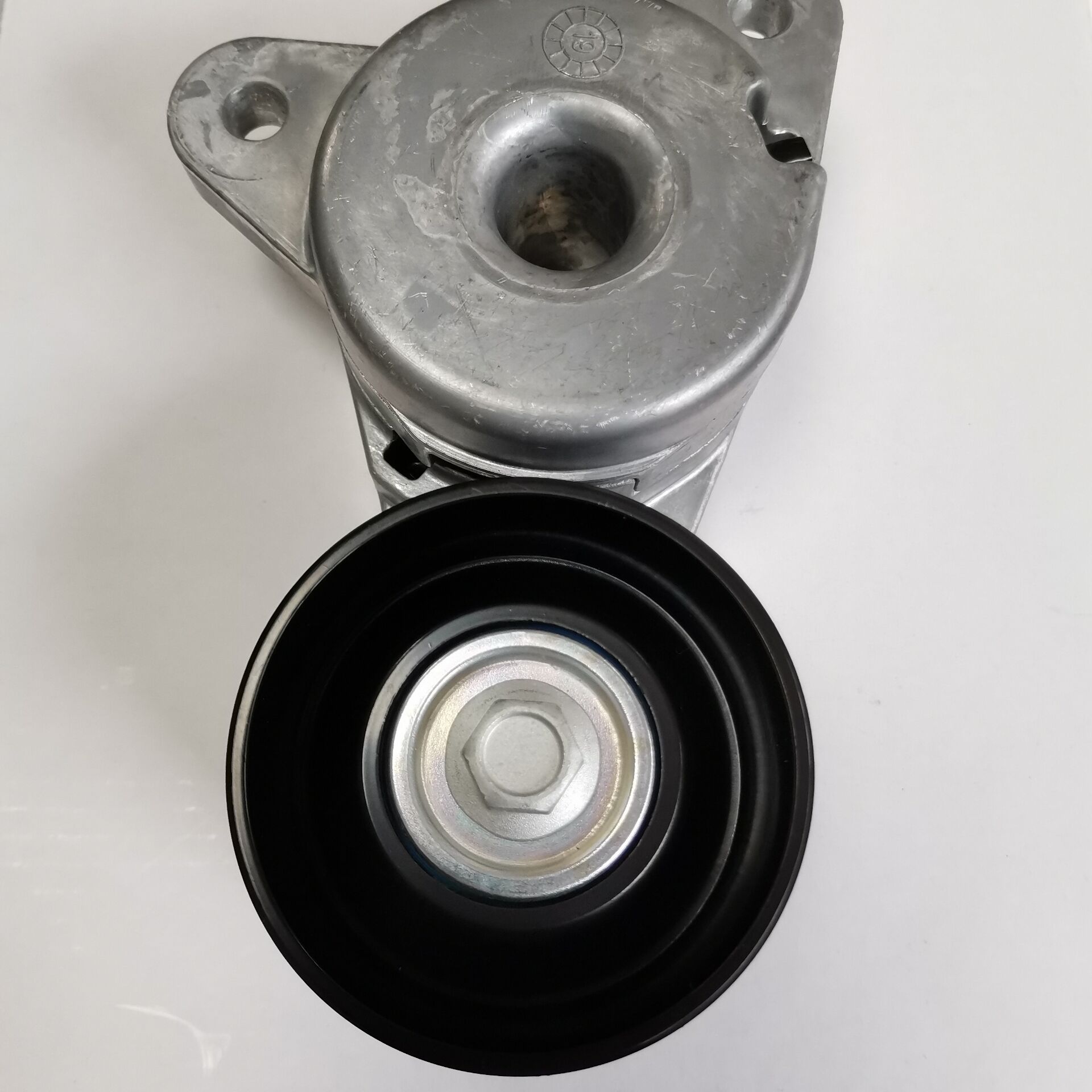 BELT TENSIONER 119553JA0A FIT FOR NISSAN LIGHT TRUCK