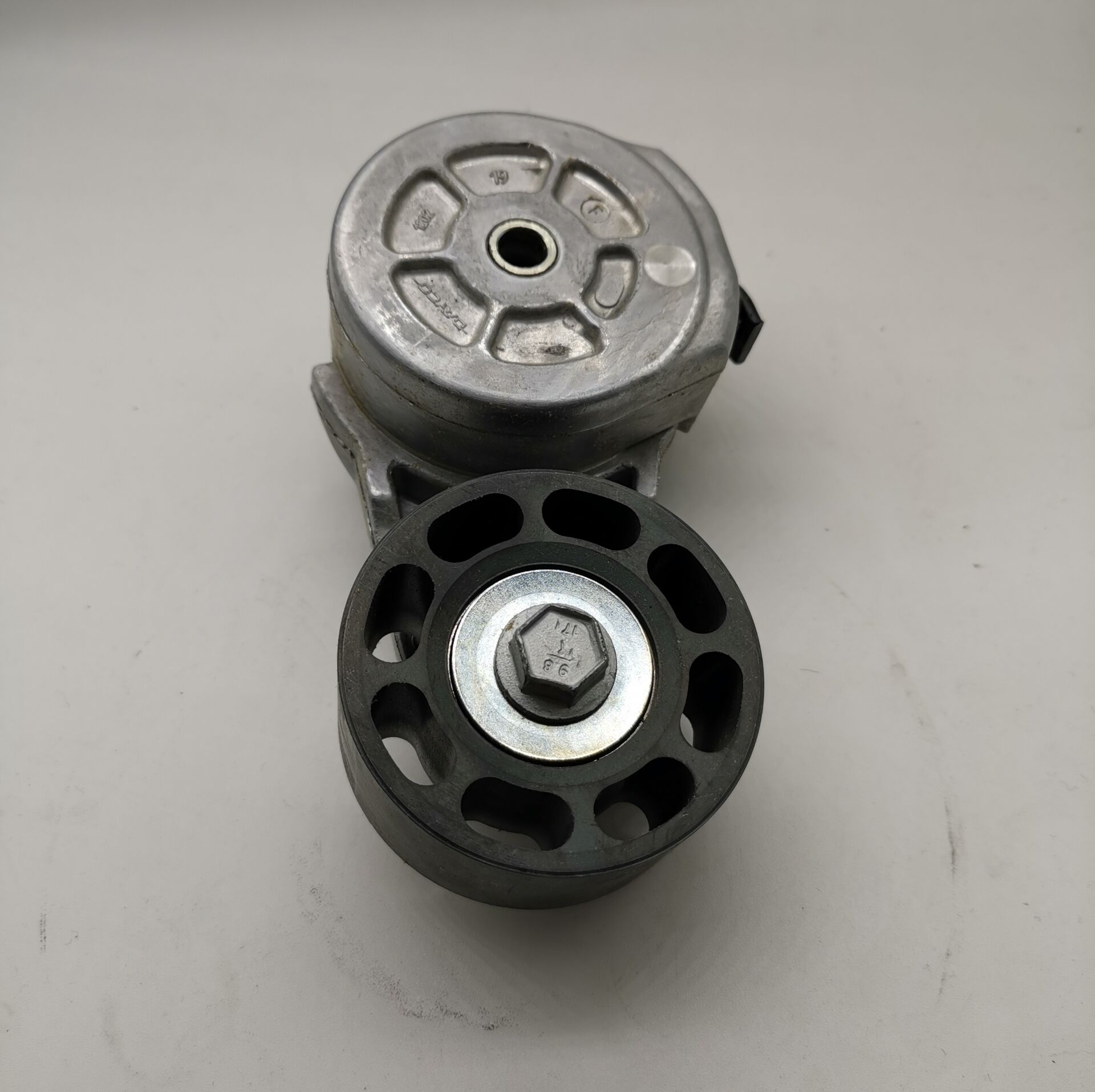 BELT TENSIONER 0127427001 3506130 FIT FOR FREIGHTLINER