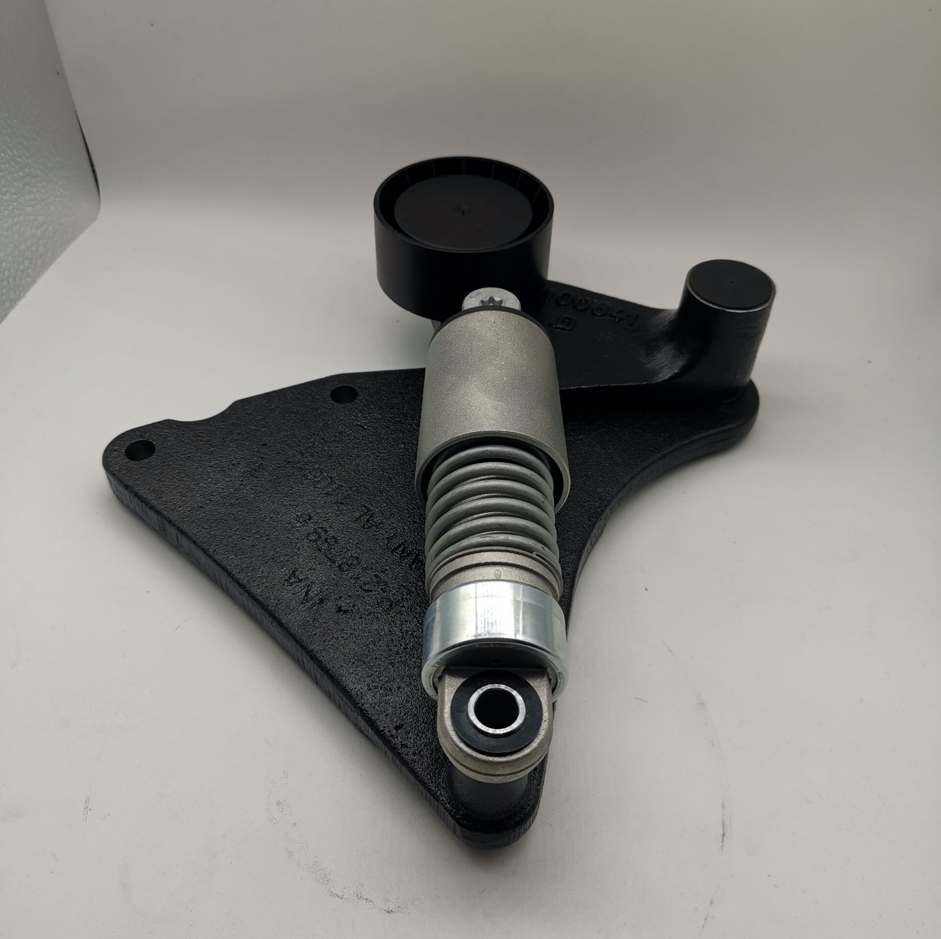 BELT TENSIONER AL110610 FIT FOR JOHN DEER