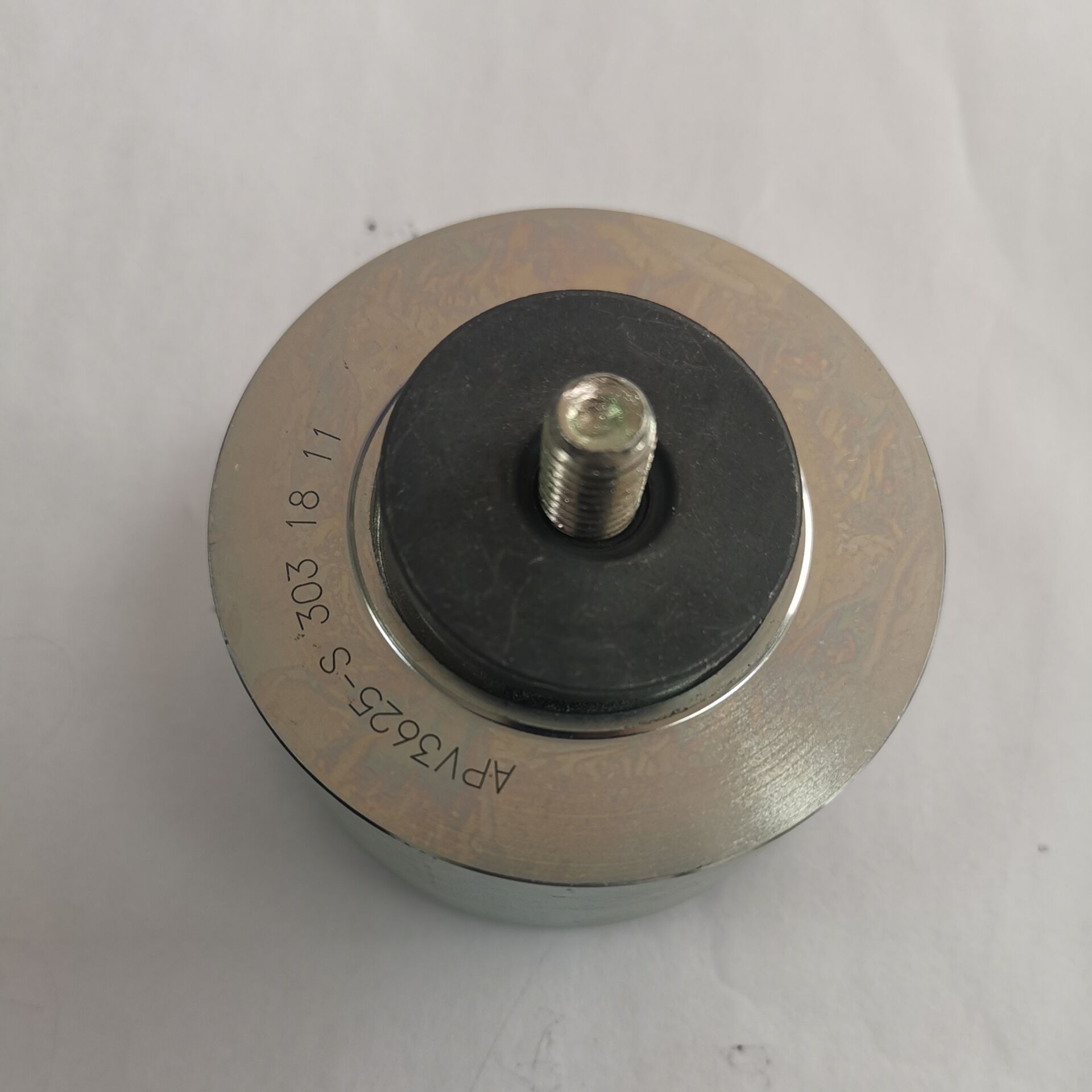 TENSIONER PULLEY 22208133 FIT FOR VOLVO