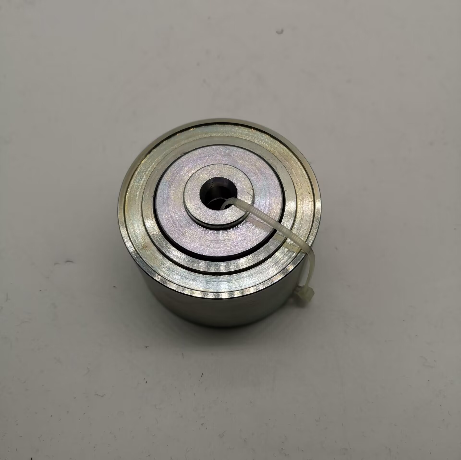 TENSIONER PULLEY 22605836 FIT FOR VOLVO