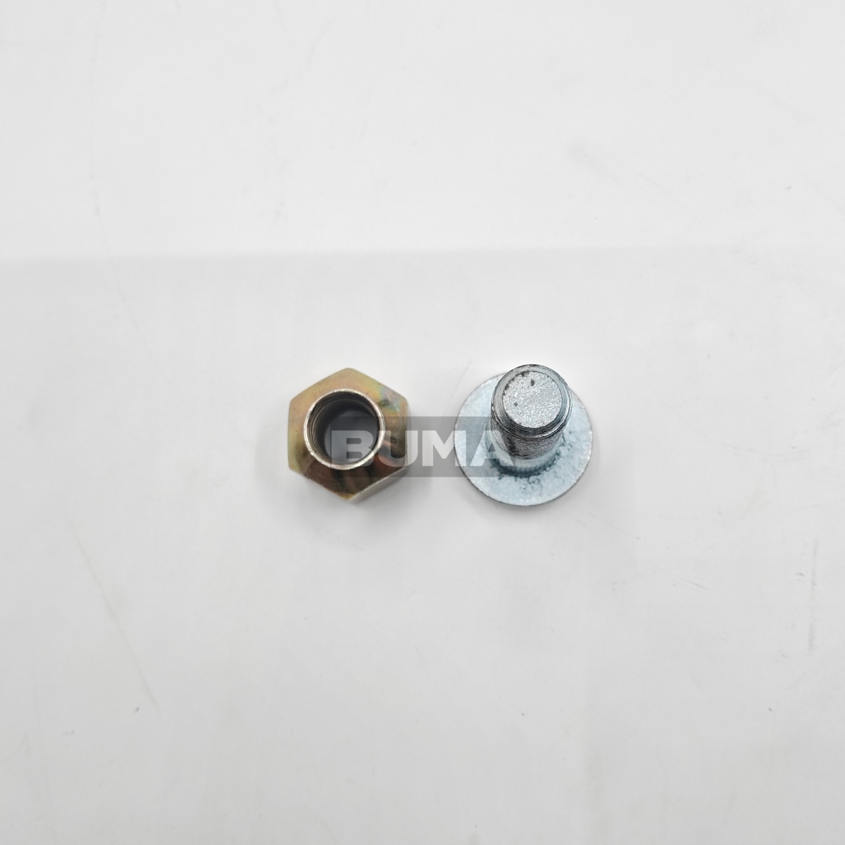 1595772 Wheel Stud  With Nut For Caat