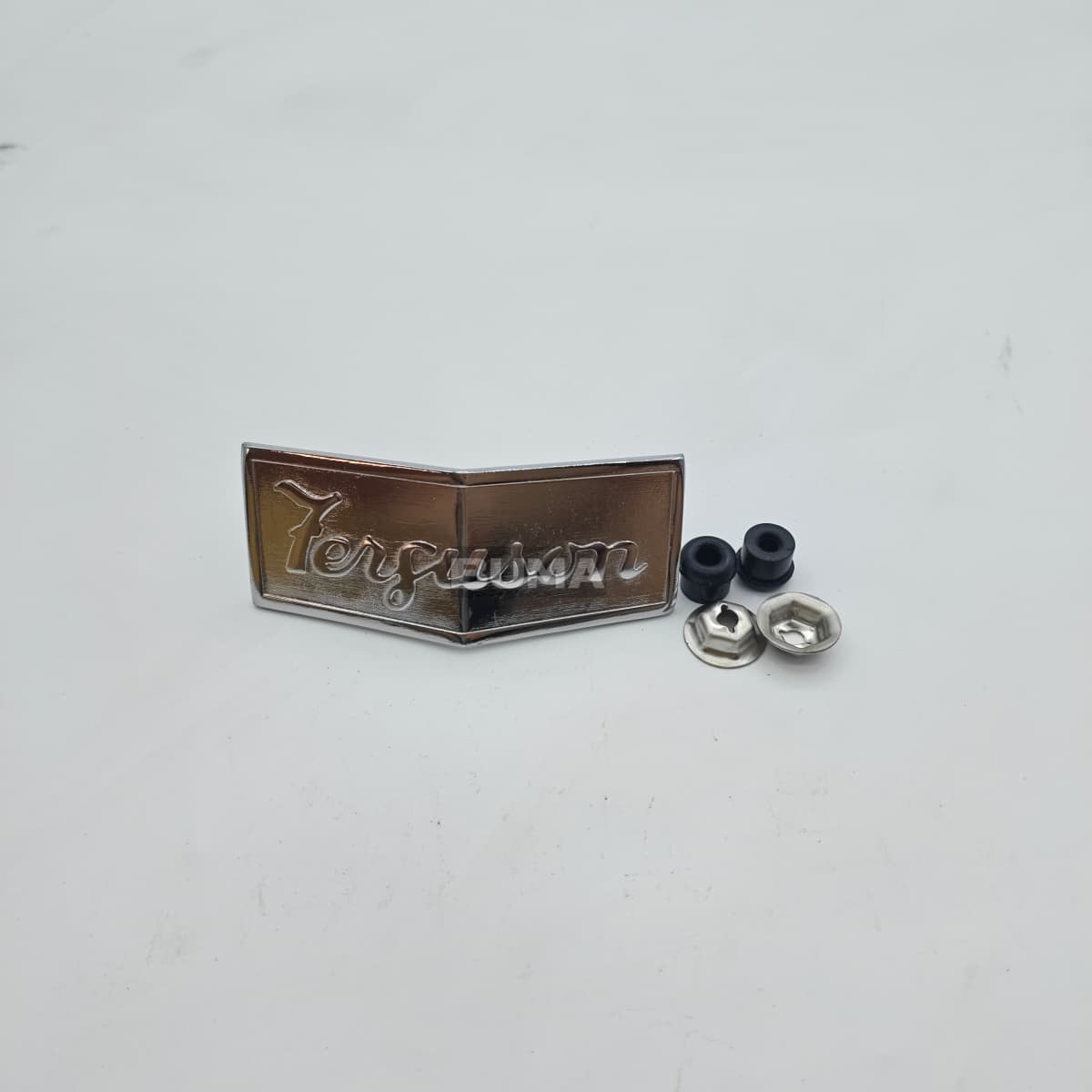 181628M1 Emblem For Massey Ferguson