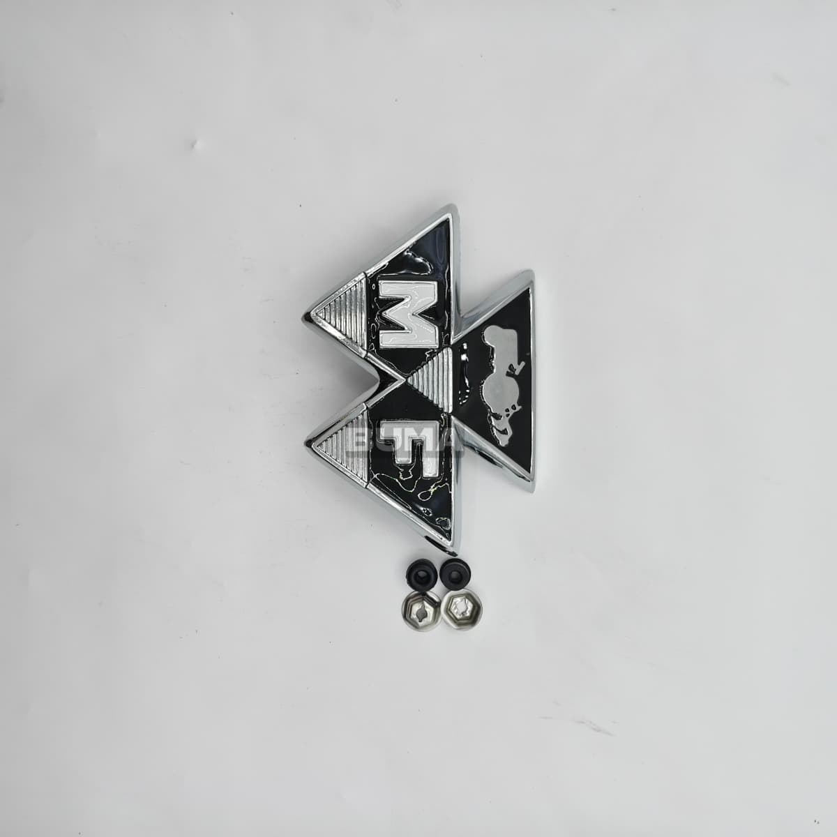 828136M1 Grille Emblem For Massey Ferguson